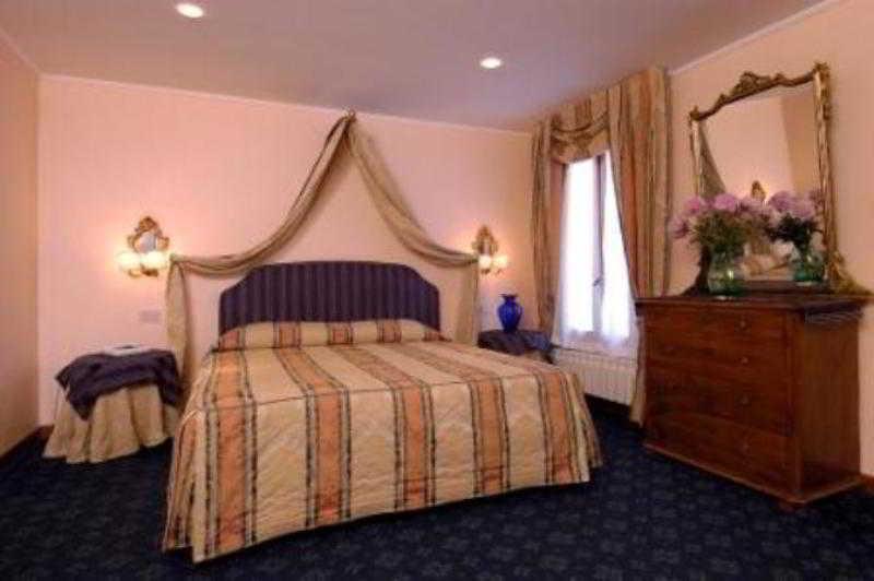 Hotel San Zulian Βενετία Εξωτερικό φωτογραφία