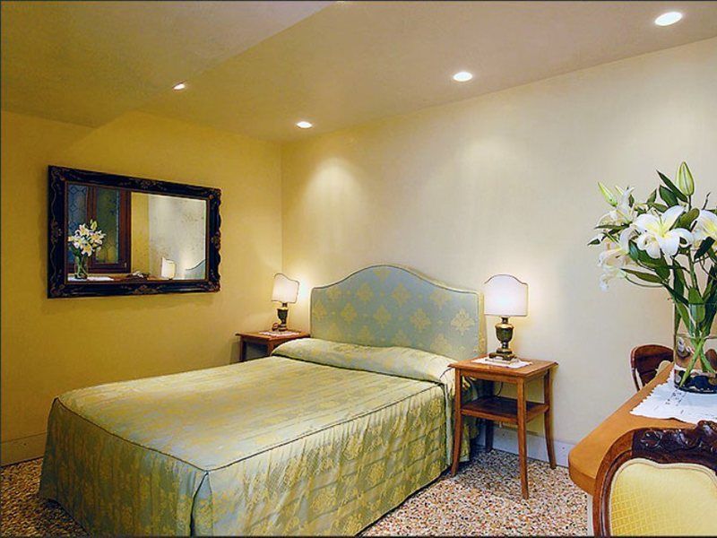 Hotel San Zulian Βενετία Εξωτερικό φωτογραφία